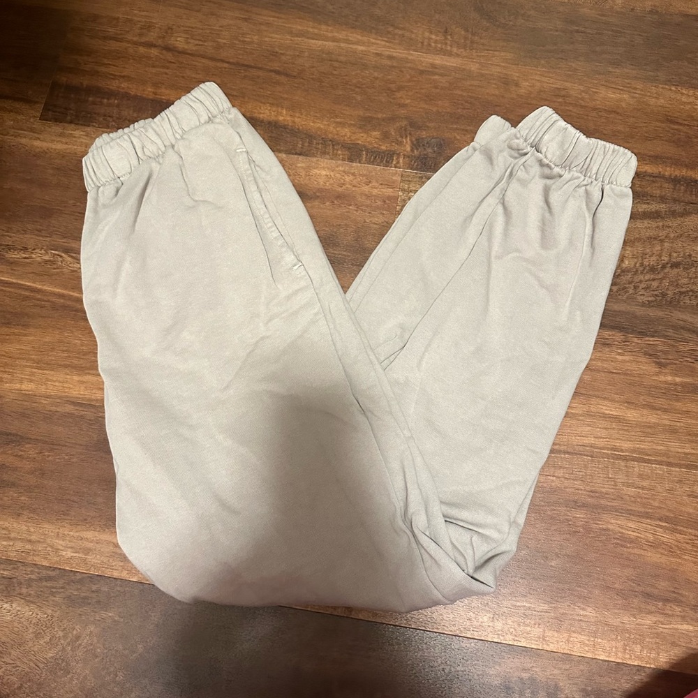 Brandy Melville/John Galt Sweatpants